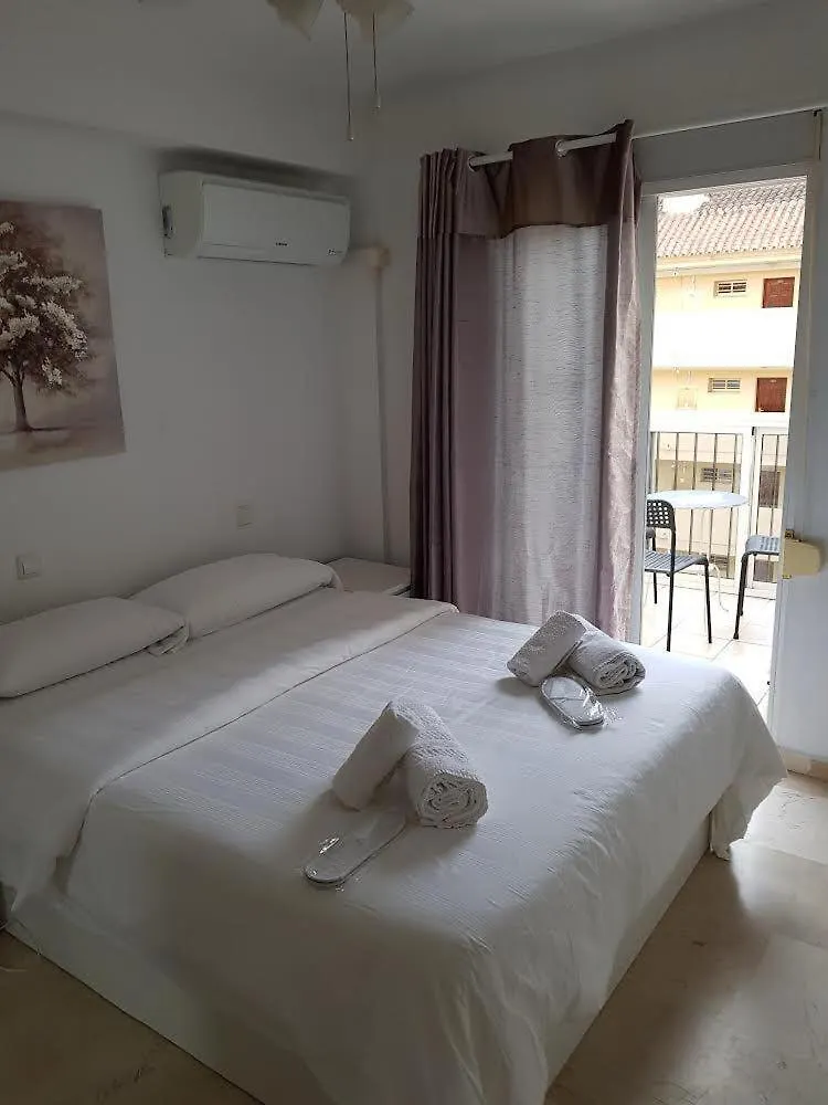 Diamond Room Center 1 Fuengirola 0*,  Spanien